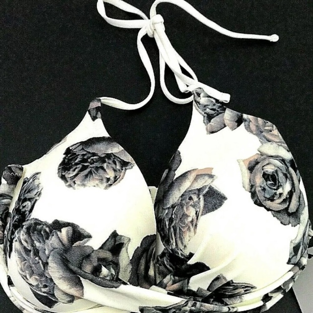 *SOLD*Vero Moda NWT Bikini Top Black Rose 32DDD
